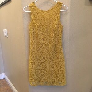 NWT~C Women Yellow Lace Ruffle Back Party Dress Size Xsmall